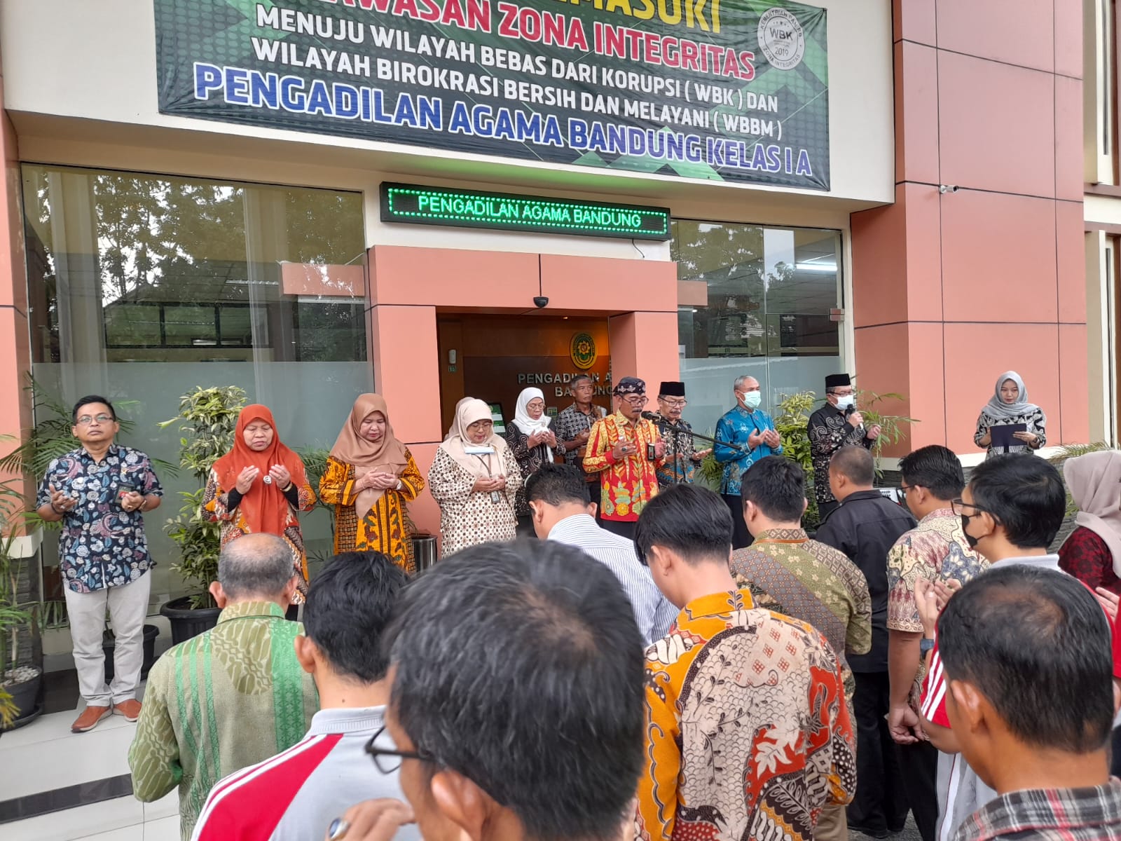 WhatsApp Image 2022-12-02 at 16.49.32.jpeg